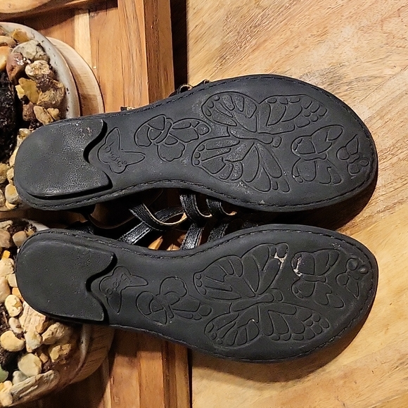 B.O.C Sandals - Picture 2 of 4